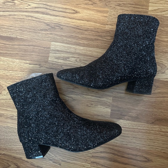 Sequence Boots - Picture 5 of 6